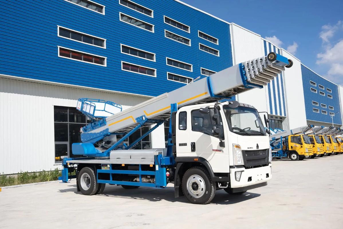 曲阳县出租云梯车高空作业车 建筑垃圾搬运