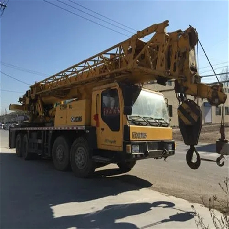 曲阳县哪里有专业吊车出租